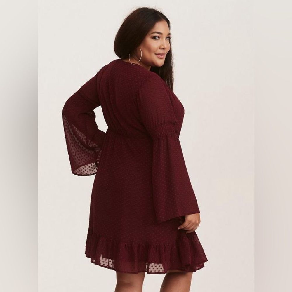 Torrid Merlot Red Textured Chiffon Skater Dress Size 5/5X - Picture 3 of 16